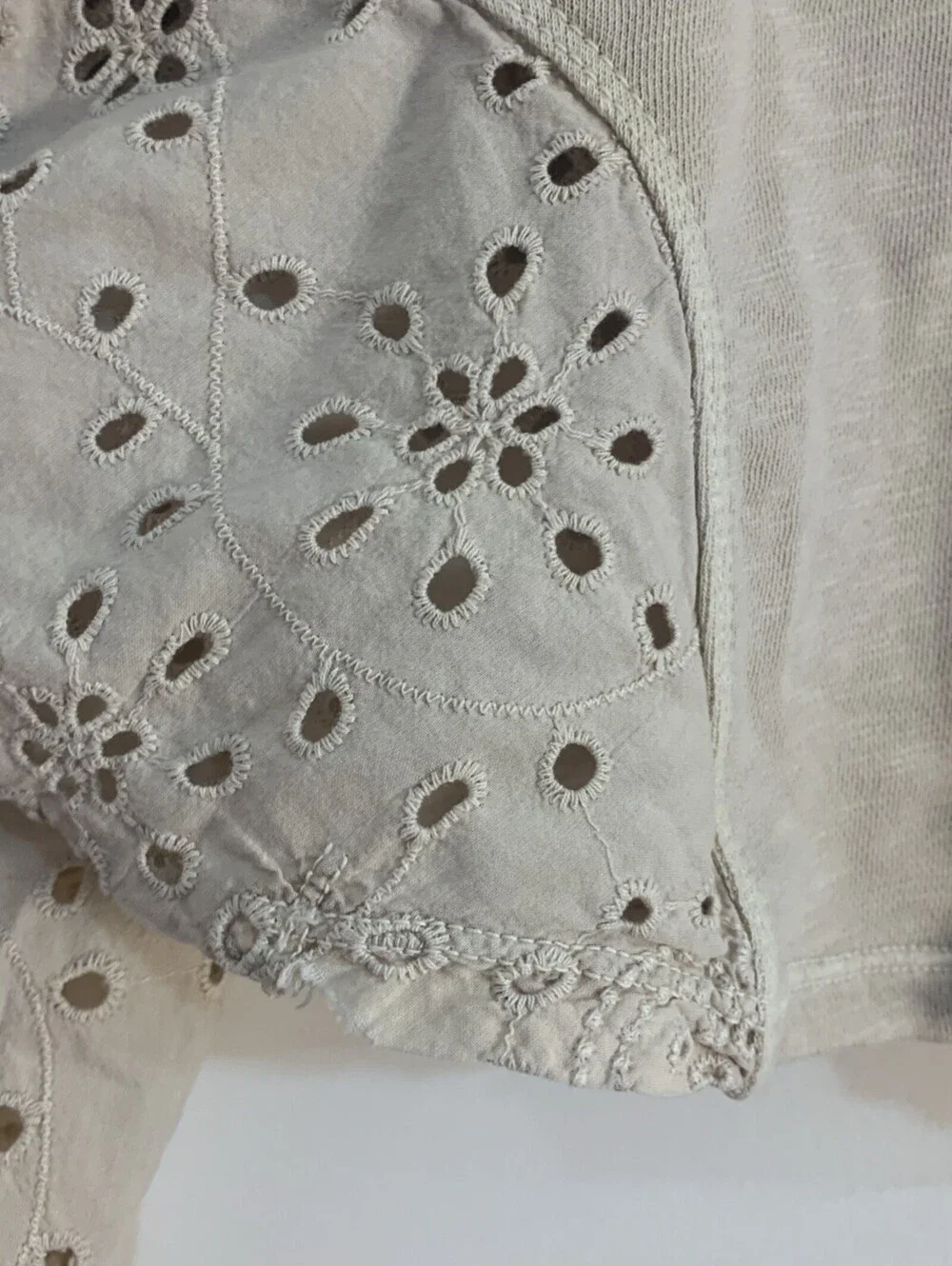 Pilcro Anthropologie Crop Batwing  Eyelet Lace Sweatshirt Size XXS